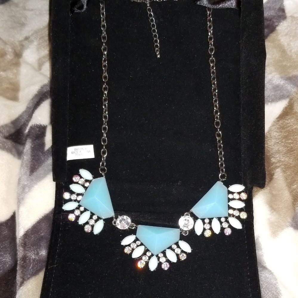 Baby blue fashion necklace